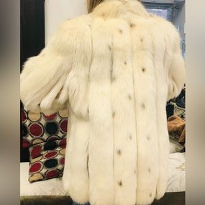 Vintage Fox fur 31” length below hip, size 8/10, very good condition for $1400.